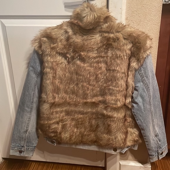 Levi’s jacket - Picture 2 of 10